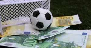 Có Nên Sống Bằng Nghề Cá Độ Bóng Đá? Thông Tin Hữu Ích 2025